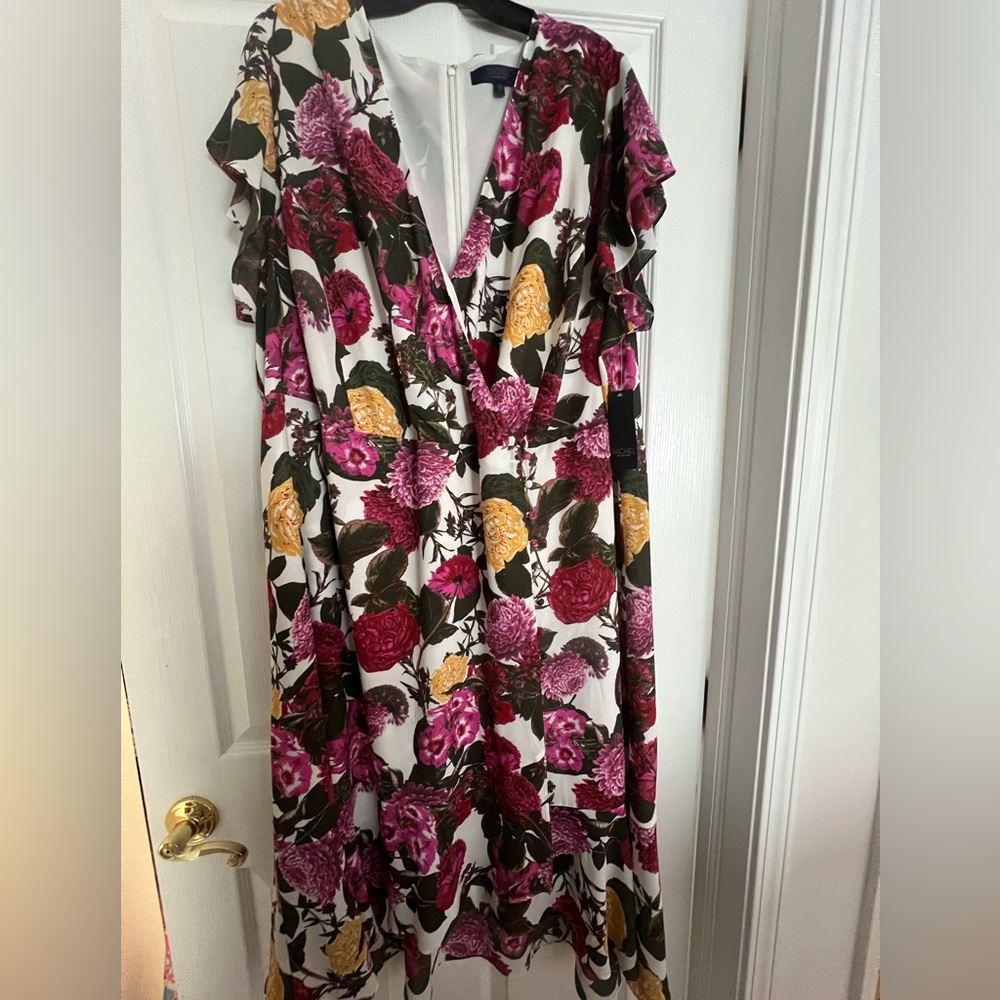 Rachel Roy Flowy Floral dress 24W NWT